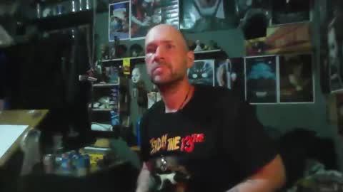 Snapshot of _longfellow chatting on 14, 3, 2026 That guy online show from 14, 3, 2026