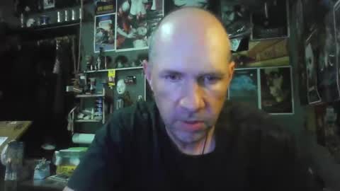 Snapshot of _longfellow chatting on 4, 4, 2026 That guy online show from 4, 4, 2026