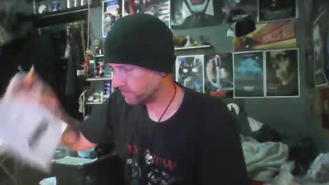 Snapshot of _longfellow chatting on 8, 4, 2026 That guy online show from 8, 4, 2026