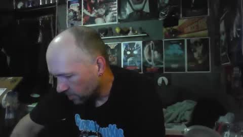 Snapshot of _longfellow chatting on 12, 4, 2026 That guy online show from 12, 4, 2026