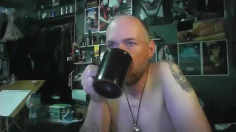 Snapshot of _longfellow chatting on 13, 4, 2026 That guy online show from 13, 4, 2026