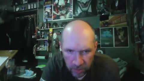 Snapshot of _longfellow chatting on 14, 4, 2026 That guy online show from 14, 4, 2026