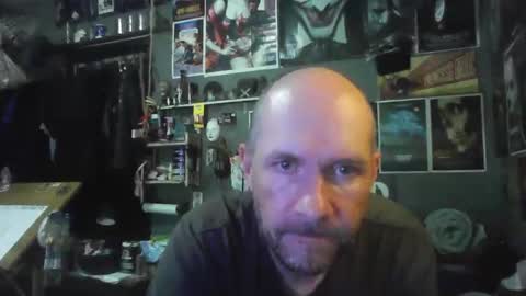 Snapshot of _longfellow chatting on 15, 4, 2026 That guy online show from 15, 4, 2026