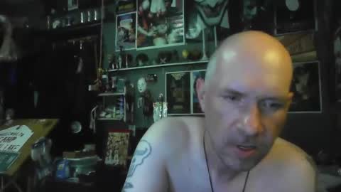 Snapshot of _longfellow chatting on 3, 6, 2026 That guy online show from 3, 6, 2026
