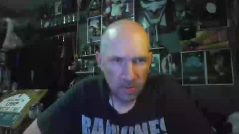 Snapshot of _longfellow chatting on 5, 6, 2026 That guy online show from 5, 6, 2026