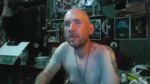 Snapshot of _longfellow chatting on 4, 7, 2026 That guy online show from 4, 7, 2026