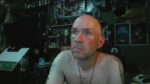 Snapshot of _longfellow chatting on 5, 7, 2026 That guy online show from 5, 7, 2026