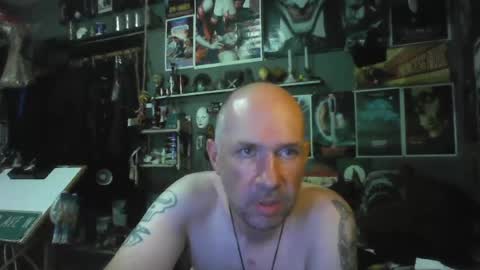 Snapshot of _longfellow chatting on 7, 7, 2026 That guy online show from 7, 7, 2026