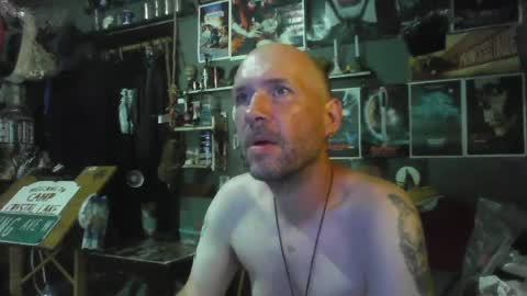 Snapshot of _longfellow chatting on 12, 7, 2026 That guy online show from 12, 7, 2026