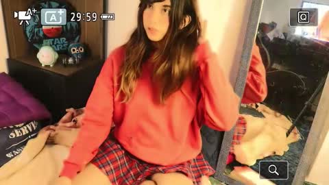 Snapshot of _lucy_white_ chatting on 18, 10, 2025 Lucy online show from 18, 10, 2025