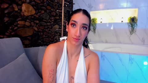 Snapshot of _luna_dupont_ chatting on 4, 2, 2025 Luna online show from 4, 2, 2025