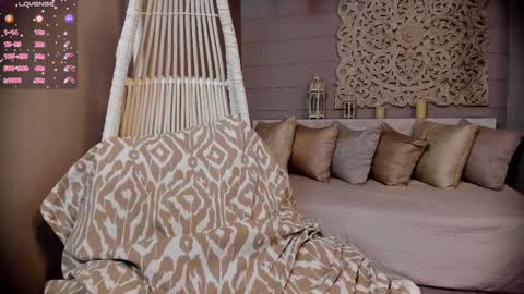 Snapshot of _luna_dupont_ chatting on 18, 2, 2025 Luna online show from 18, 2, 2025