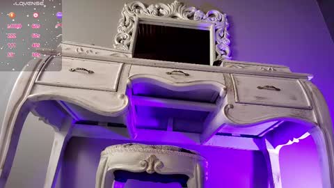 Snapshot of _luna_dupont_ chatting on 3, 3, 2025 Luna online show from 3, 3, 2025