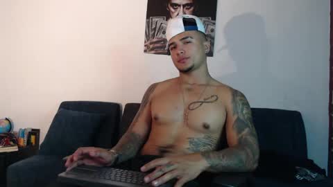 Snapshot of _luxury_23 chatting on 6, 5, 2026 STIVEN online show from 6, 5, 2026