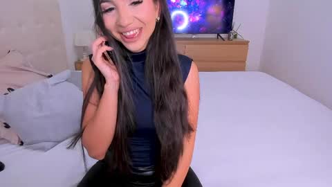 Snapshot of _lyna chatting on 23, 4, 2026 Lynna online show from 23, 4, 2026