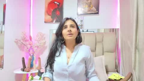 Snapshot of _marcela__ chatting on 23, 5, 2026 _marcela__ online show from 23, 5, 2026
