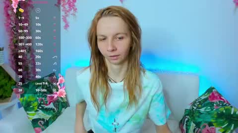 Snapshot of _mari_so chatting on 16, 5, 2026 Scarlett online show from 16, 5, 2026