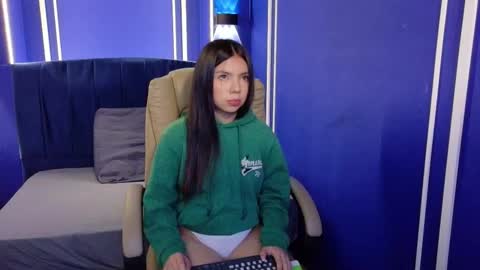 Snapshot of _mave chatting on 9, 3, 2026 Mave online show from 9, 3, 2026