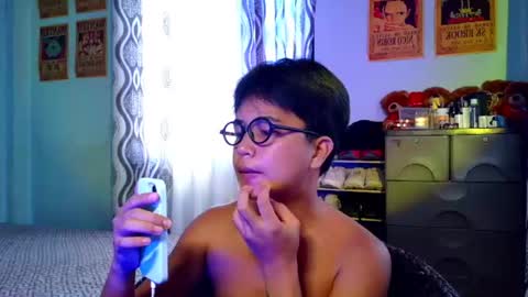 Snapshot of _maxurbate chatting on 11, 6, 2026 MAX Dont forget to follow online show from 11, 6, 2026