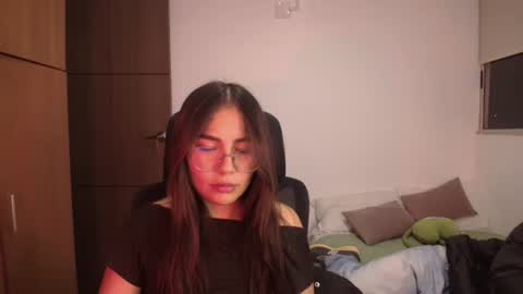 Snapshot of _maxxx1_ chatting on 14, 6, 2026 max and abby online show from 14, 6, 2026