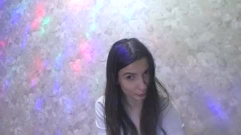 me0w me0w online show from 13, 12, 2024