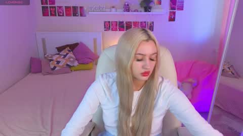 Melany online show from 28, 9, 2025