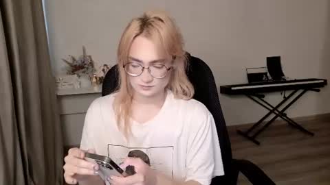 Snapshot of _meow_neko_ chatting on 14, 7, 2026 _meow_neko_ online show from 14, 7, 2026