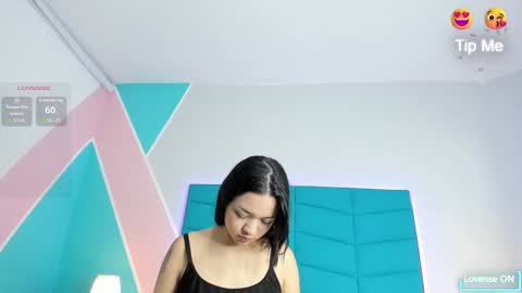 Snapshot of _mia_foxx_ chatting on 12, 9, 2025 _mia_foxx_ online show from 12, 9, 2025