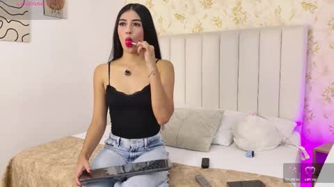 Mia Monroe online show from 18, 1, 2026