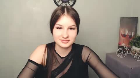 Mia online show from 10, 3, 2025