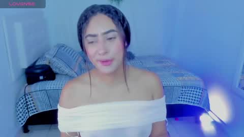 Mia online show from 7, 6, 2026