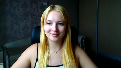 Snapshot of _mila_la_ chatting on 3, 6, 2026 Melanie online show from 3, 6, 2026