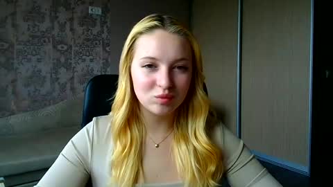 Snapshot of _mila_la_ chatting on 7, 7, 2026 Melanie online show from 7, 7, 2026