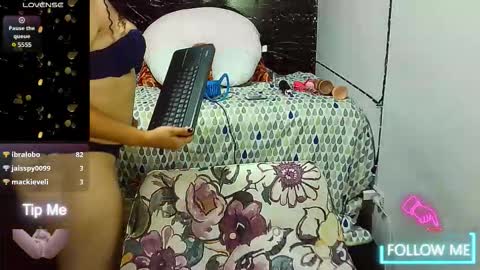 _milf_naughty online show from 24, 11, 2025