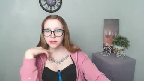 Snapshot of _miraterri_ chatting on 21, 2, 2025 Mira online show from 21, 2, 2025