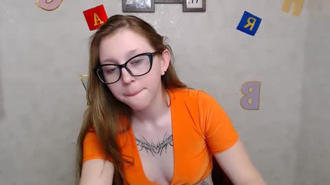 Snapshot of _miraterri_ chatting on 28, 2, 2025 Mira online show from 28, 2, 2025