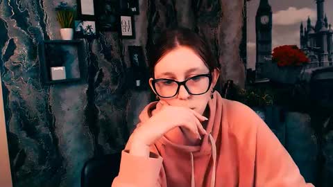 Snapshot of _miraterri_ chatting on 20, 11, 2025 Mira online show from 20, 11, 2025
