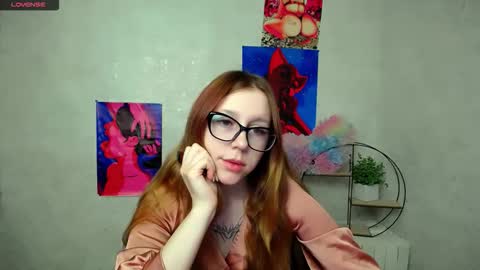 Snapshot of _miraterri_ chatting on 1, 12, 2025 Mira online show from 1, 12, 2025