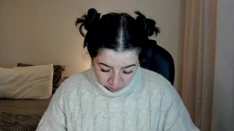 _miss_coco_ online show from 17, 11, 2025