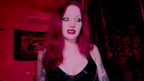 Snapshot of _misseva_ chatting on 30, 6, 2026 Miss Eva. if anyone in NYK to fuck here is sissy sn - online show from 30, 6, 2026