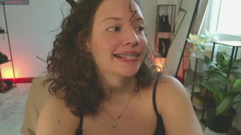 Mara Independent model online show from 1, 5, 2026