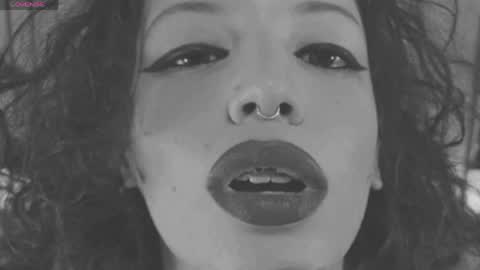 Snapshot of _missmariaa_ chatting on 27, 5, 2026 Mara Independent model online show from 27, 5, 2026