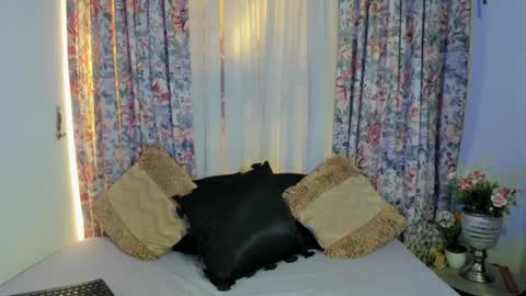 Snapshot of _mizuki chatting on 18, 12, 2024 mizuki online show from 18, 12, 2024