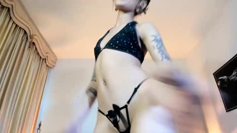 Snapshot of _mizuki chatting on 24, 2, 2025 mizuki online show from 24, 2, 2025