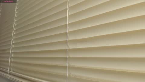 _molly_rosse_ online show from 28, 10, 2025