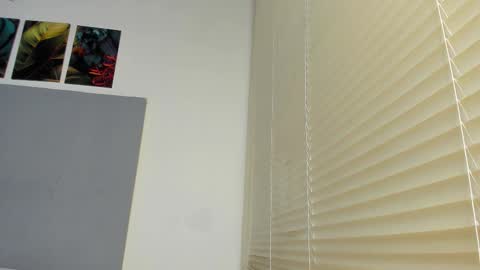 _molly_rosse_ online show from 2, 12, 2025