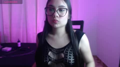 Snapshot of _moon_rosee chatting on 23, 2, 2026 _moon_rosee online show from 23, 2, 2026