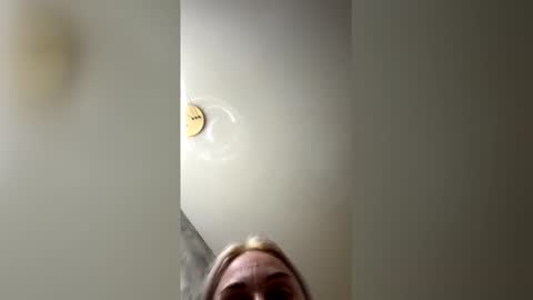 Snapshot of _moon_star chatting on 14, 4, 2026 _moon_star online show from 14, 4, 2026