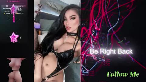 Snapshot of _morganmoore_ chatting on 23, 12, 2025 MORGAN KEEP ON FOLLOWING online show from 23, 12, 2025