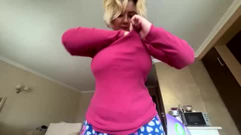 Snapshot of _morpho_ chatting on 5, 2, 2026 Francine Aisi Morpho - a genus of blue butterflies. online show from 5, 2, 2026